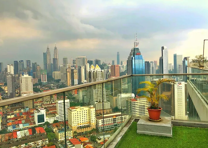 Penthouse On 34 - The Highest Unit And Best Views In Regalia & Private Rooftop Terrace