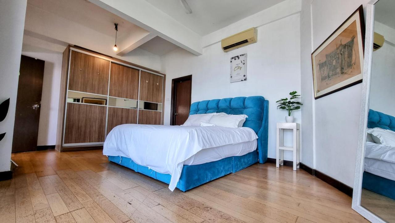 Penthouse On 34 - The Highest Unit And Views In Regalia & Private Rooftop Terrace Hostel *