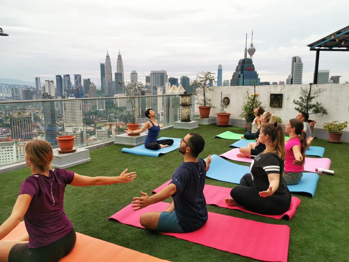 Penthouse On 34 - The Highest Unit And Views In Regalia & Private Rooftop Terrace Hostel