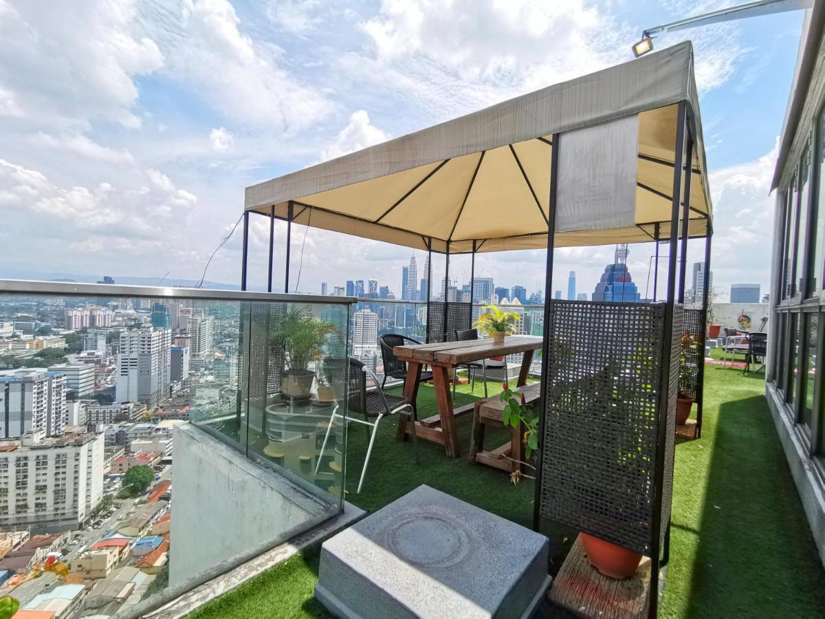 Penthouse On 34 - The Highest Unit And Views In Regalia & Private Rooftop Terrace Hostel